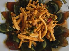 -张大师鸭爪爪特色干锅(南湖店)