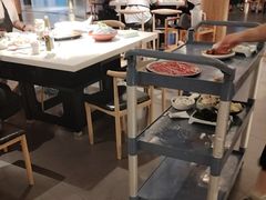 -茅草房·河畔园林火锅