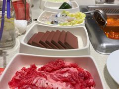 -海底捞火锅鲜切牛肉主题店(长寿路店)