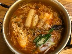 年糕辛拉面-吾里.春川家韩国料理(万达店)