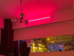 -Mx.cocktail bar