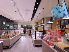 -巴黎贝甜(大宁国际商业广场店)