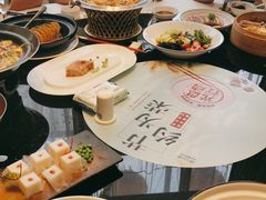 -香山湖家家宴(中山陵店)