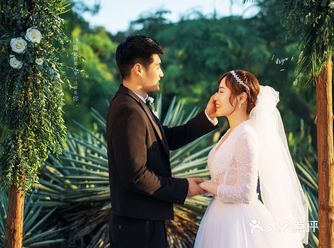 厦门旅拍/感动～欧美草坪婚礼婚纱照美哭～