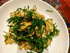 -乡村馕坑肉·烧烤·新疆菜·本地人更爱吃(阿勒泰首店)