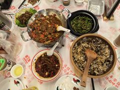 -堂瓦里·33年传统赣菜(第一街区店)