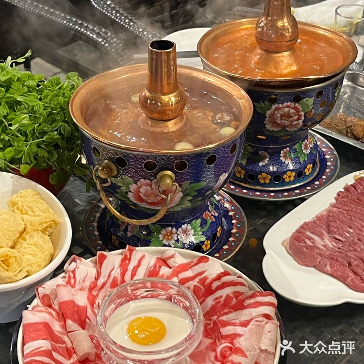 坐落于北京日坛公园附近的日坛涮肉，古色古香的四合院