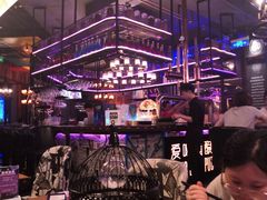 -爱啤精酿·民谣酒馆(滨江店)