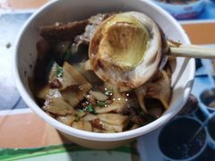 卤蛋-肖胖子猪油拌粉