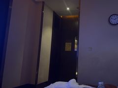 -爱乐国际温泉水疗会