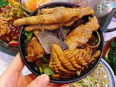 耙鸡脚-财二舅火锅招待所