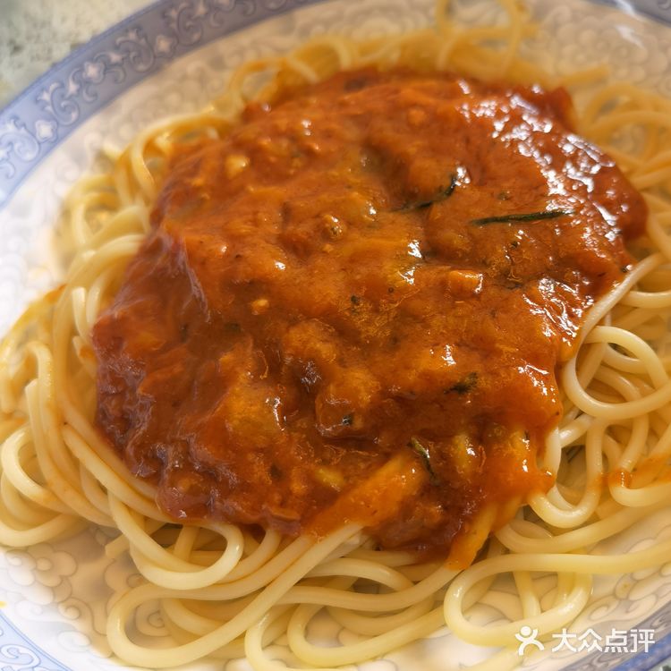 家庭西餐 | 灵魂搭配 | 牛排[牛排]+意面🍝+红酒🍷