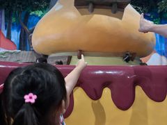 -蓝精灵乐园·世茂精灵之城主题乐园