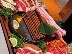 -轻烧烤肉(光谷步行街店)