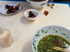 -越洋肖氏老米线(杨家坪店)