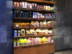 -星巴克(杭州临平银泰城B1店)