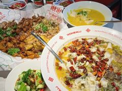 -禄鼎记·排队俩小时都要吃的酸菜鱼(石牌桥店)