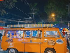 -周日夜市