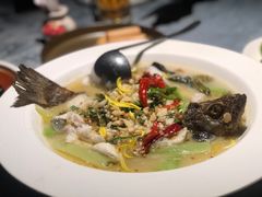 金汤酸菜海鲈鱼-肴约·花园式餐厅(湖里店)