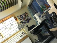 -视野联行眼镜·蔡司·控优点授权(长白万象汇店)