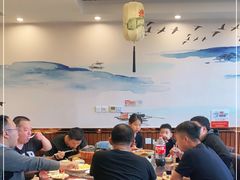 大堂-华盛园卷子王农家菜水库鱼