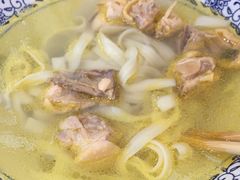 原汁炖鸡汤面-阿金大白·上海菜馆(新天地店)