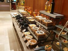 -南湖名都·景湖轩全日制餐厅·海鲜自助·东南亚风味·临湖而食