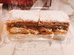 拿破仑-红宝石·鲜奶小方·海派西点房(万航店)