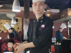 -利昂法式铁板主题餐厅(新奥购物中心店)