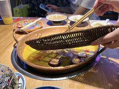 -洱火云南酸菜牛肉火锅(石景山当代商城店)