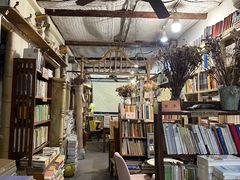 -斯多格书乡(北京大学畅春园店)