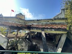 -四川汶川特大地震漩口中学遗址