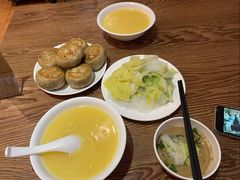 -清真吴记门钉肉饼·喜多利