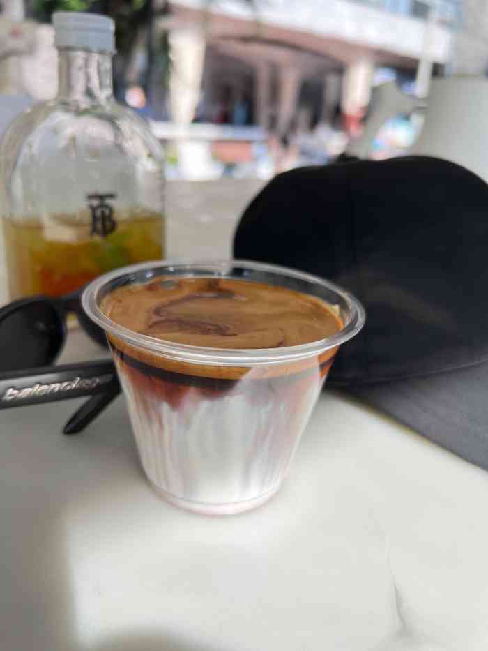 comma coffee(东郊记忆店)-"[薄荷]环境:装修环境一路过就想进去拍.