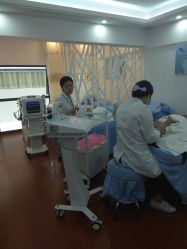 -Dr·ACNE痘院长皮肤管理祛痘连锁