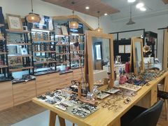 -肆兮眼镜·蔡司·徕卡战略合作店(大坪店)