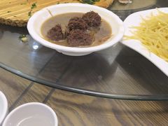 炖丸子-聚京源餐厅