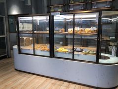 面包甜点陈列柜-奈雪的茶(大梅沙8号仓店)