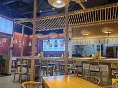 大堂-八二小区抄手(龙湖上城天街店)