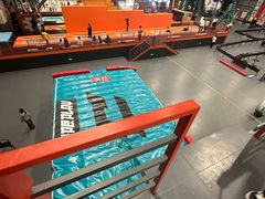 -极限PLAY运动娱乐新世界·团建派对潮玩休闲馆·室内蹦极高空游乐园