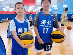 -帕拉泽羽毛球·篮球·乒乓球·健身