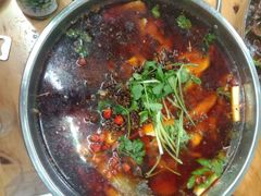 -一品红烧鸭特色川菜(三岔湖店)