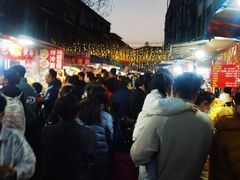 -南湖公园地摊集市