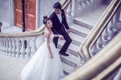 欧美时尚-巴黎婚纱摄影工作室