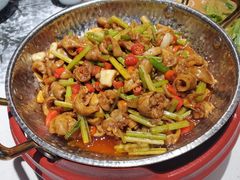 吊锅石门肥肠-望湘园·洞庭渔宴(永旺店)