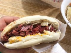 -清真马乐贝腊牛肉蛋黄菜夹馍(马蓉洒金桥店)