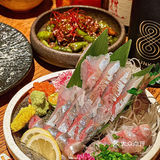 在静安寺！！终于吃到了超火的痛风锅！！！