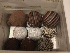 -Laderach 莱德拉(上海环贸iapm店)