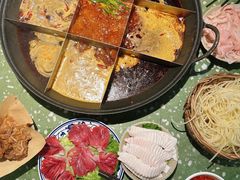 -五里关火锅(上海鑫耀·光环Live店)