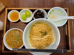 蟹粉黄金捞面-蟹上黄·蟹黄面·江南糖水(人民广场店)